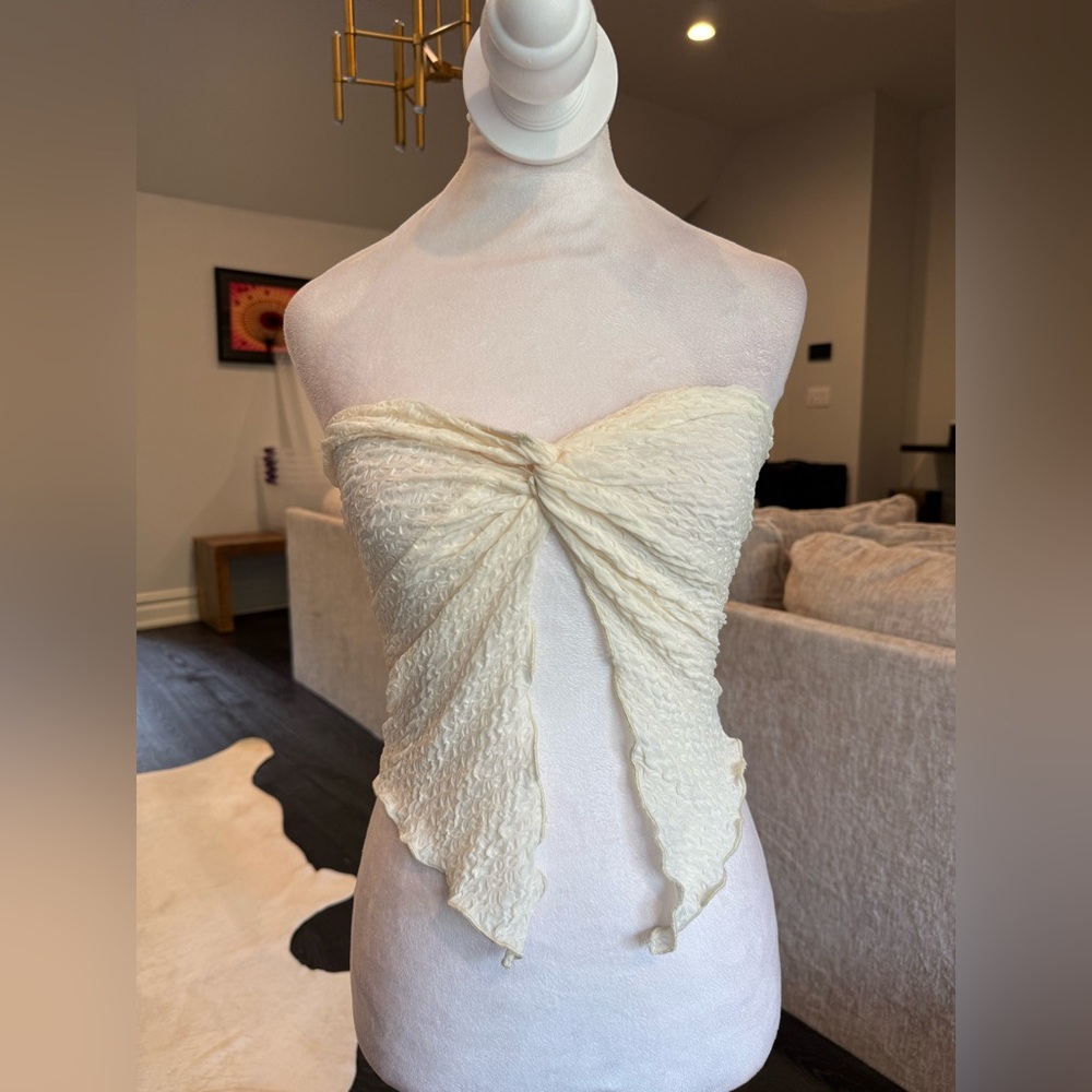 SHEIN Cream Strapless Bow Top